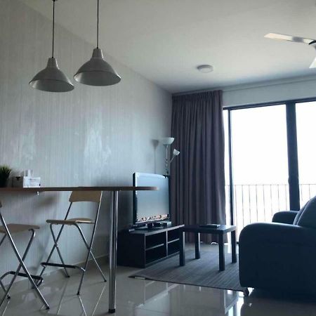 Vivian's Studio Trefoil Setia Alam Shah Alam Bagian luar foto