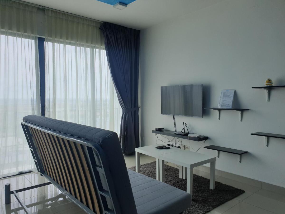 Vivian's Studio Trefoil Setia Alam Shah Alam Bagian luar foto
